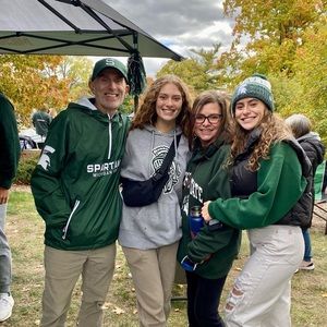 Meet your Posher, Frank